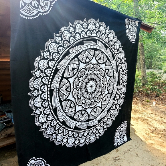 Black and White Mandala Bold Huge Tapestry - Picture 4 of 5
